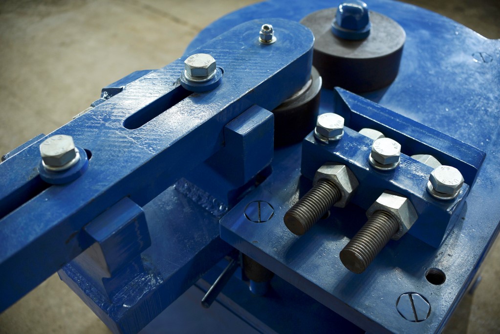 Bar Bender / Mesin Tekuk Besi Beton STRONG Alatalat Konstruksi