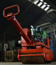 Vibration roller mesin Kubota