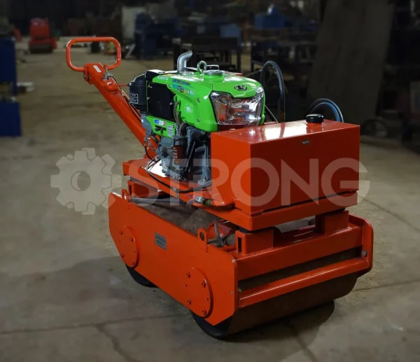 Vibro Roller Strong Mesin Kubota Manual Starter Wm